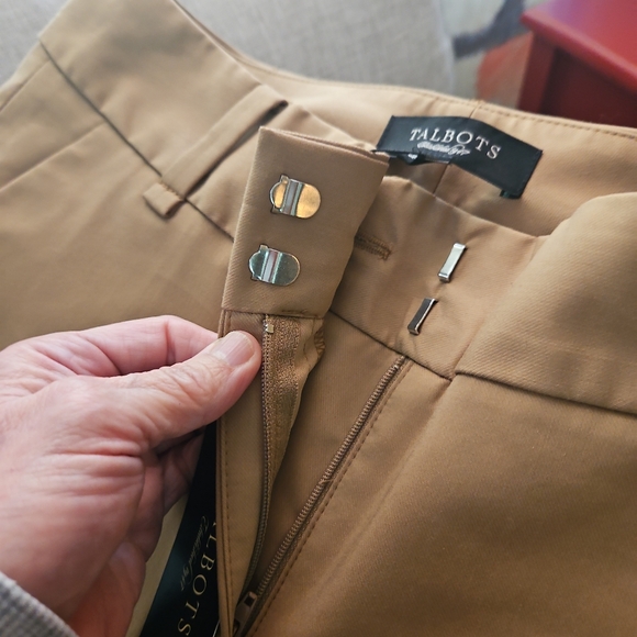 Women's slacks - Picture 2 of 8